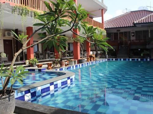 Holiday Beach Inn Пангандаран Екстериор снимка
