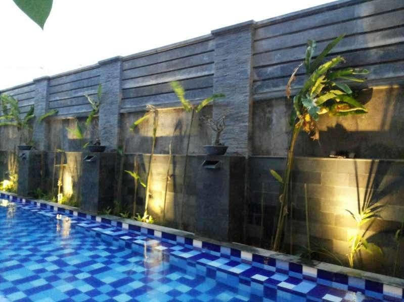 Holiday Beach Inn Пангандаран Екстериор снимка